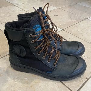 Palladium Waterproof Leather Boots | size 9.5 | Black